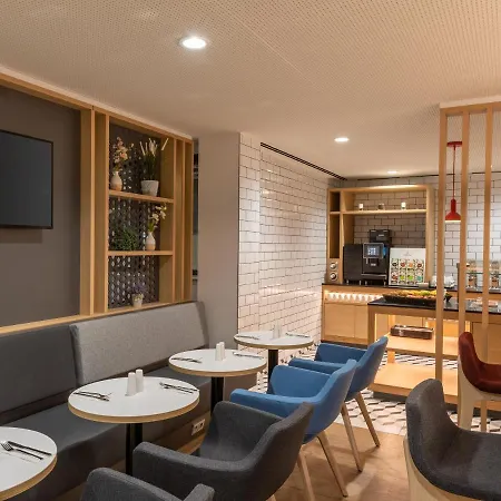 Hotel Express - Hamburg South A7-as42 By Ihg 3*