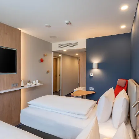 Hotel Express - Hamburg South A7-as42 By Ihg 3*