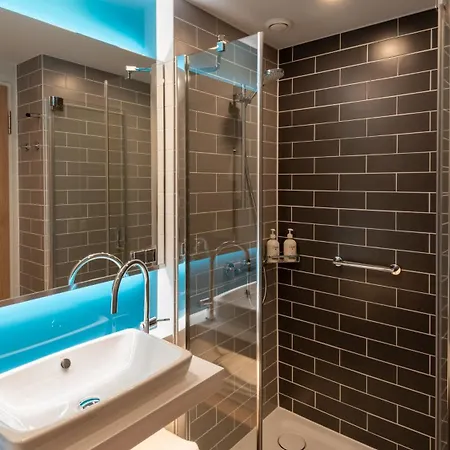 Express - Hamburg South A7-as42 By Ihg Hotel 3*