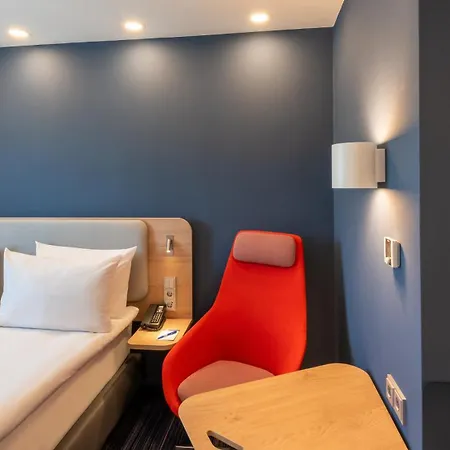 Express - Hamburg South A7-as42 By Ihg Hotel 3*