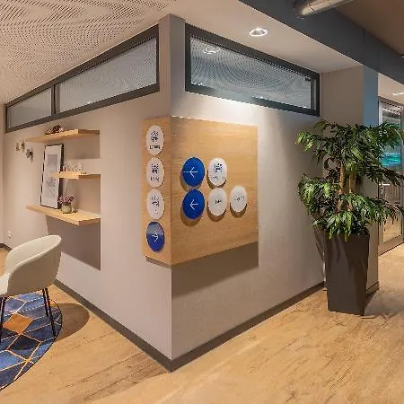 Hotel Express - Hamburg South A7-as42 By Ihg 3*