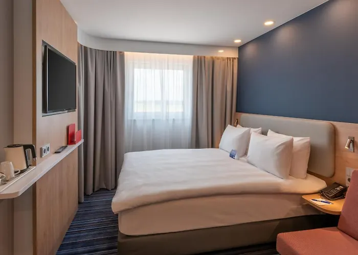 Express - Hamburg South A7-as42 By Ihg Hotel 3*