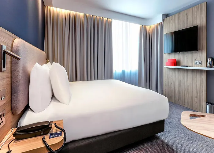 Hotel Express - Hamburg South A7-as42 By Ihg 3*