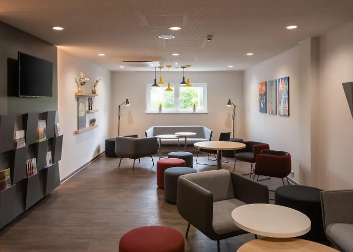 Hotel Express - Hamburg South A7-as42 By Ihg 3*